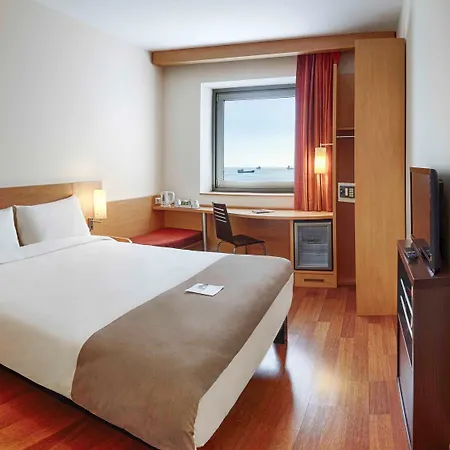 Ibis Zeytinburnu Otel 3*