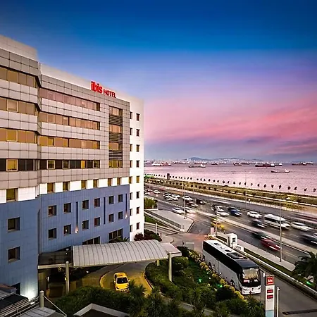 Hotel Ibis Zeytinburnu 3*