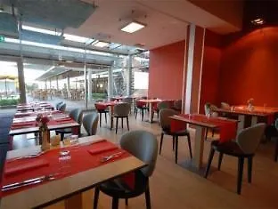 Ibis Zeytinburnu מלון