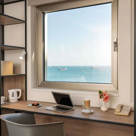 Отель Ibis Zeytinburnu 3*