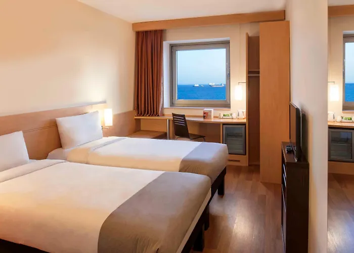 Отель Ibis Zeytinburnu Стамбул