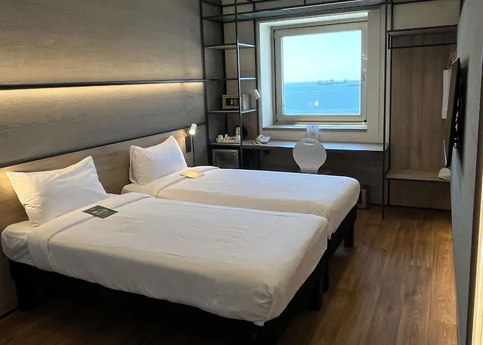 Отель Ibis Zeytinburnu 3*